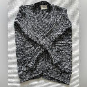 Abercrombie black & white asymmetrical back slit knit cardigan - size small